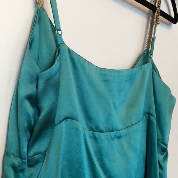 Gorgeous silk top with beaded adjustable straps - Picture 5 of 5